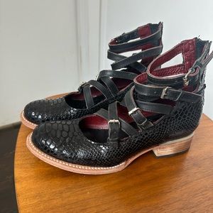 Freebird Marcel Black Snake Sandals size 8